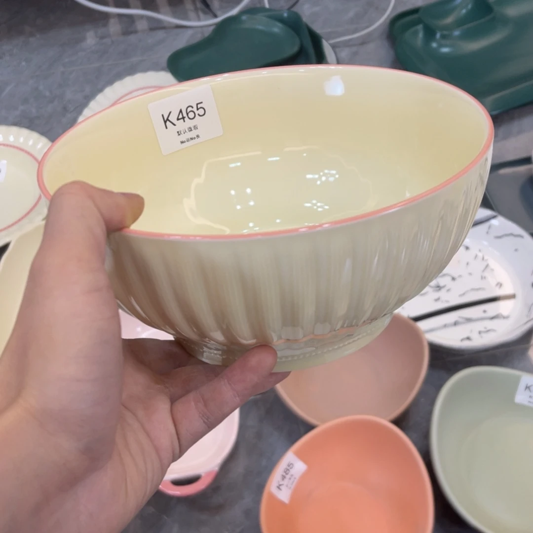 陶瓷微瑕餐具介意勿拍，满18飞！