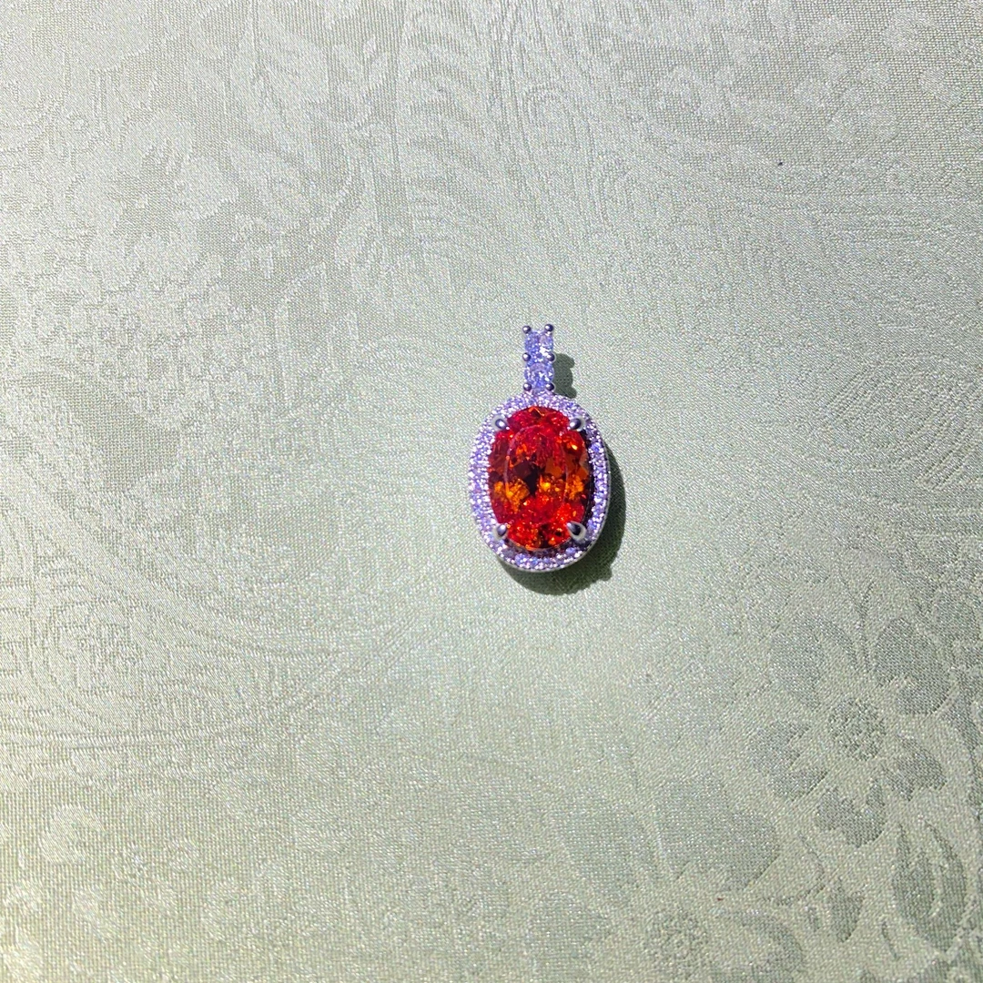 《天弘珠宝》时尚女士百搭精美吊坠170