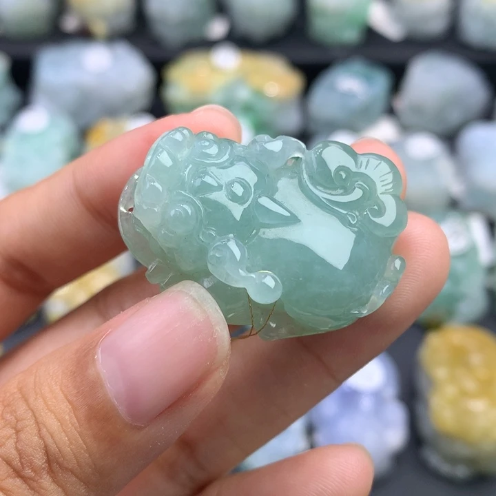 翡翠未镶嵌颈饰天然缅甸翡翠