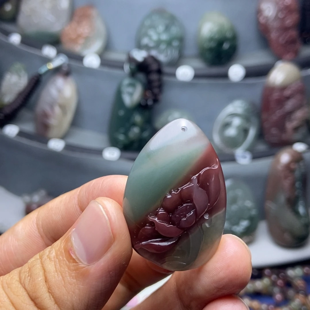 渡***玛瑙/玉髓颈饰未镶嵌