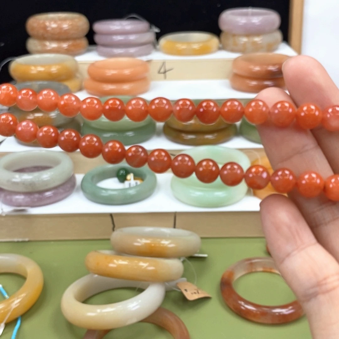 石英岩玉手镯未镶嵌温****）