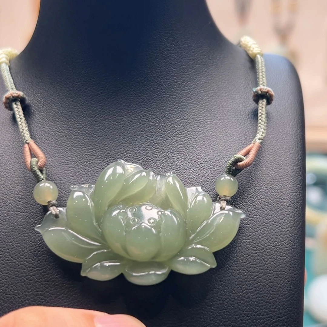 和田玉（糖玉）未镶嵌颈饰