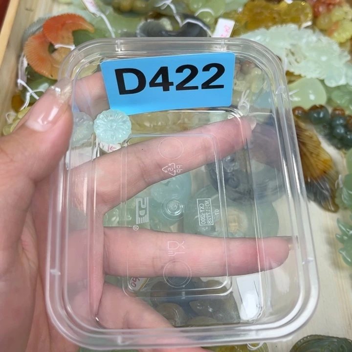 蛇纹石玉足银镀金镶嵌颈饰