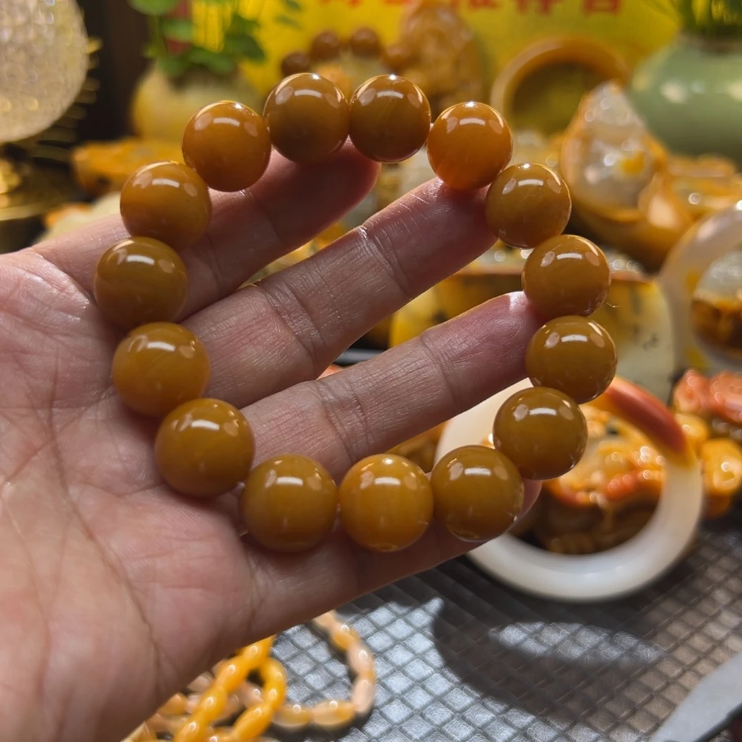 石英质玉未镶嵌颈饰