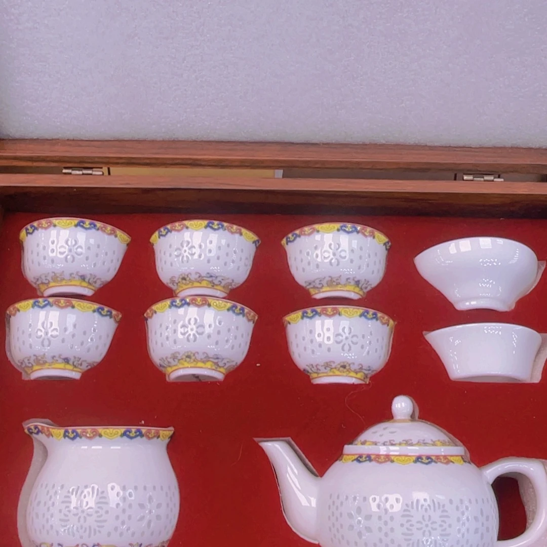 瓷景德镇珐琅彩壶茶具一套