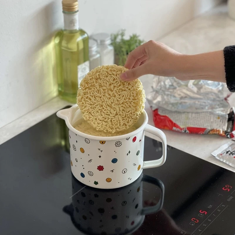 新款 笑脸 搪瓷杯 带刻度可油炸带盖口径15CM 高度11CM 容量1.5L