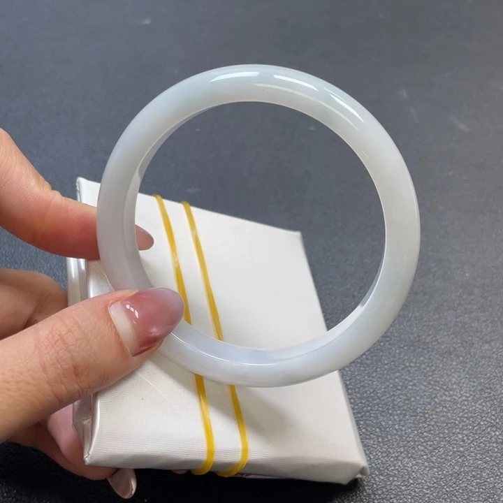 翡翠未镶嵌手镯59正圈