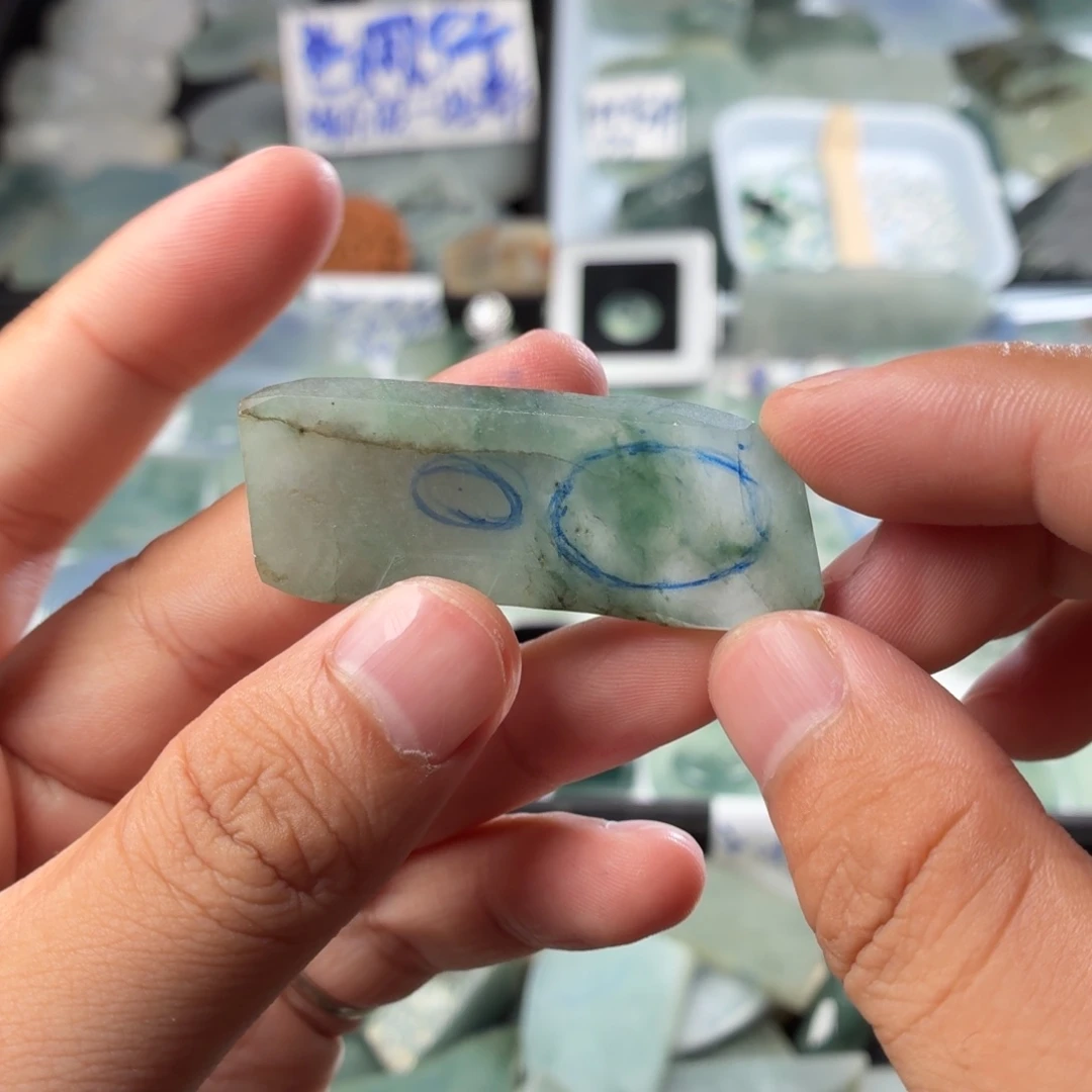 未镶嵌定制翡翠天然缅甸翡翠a货冰种飘花界面