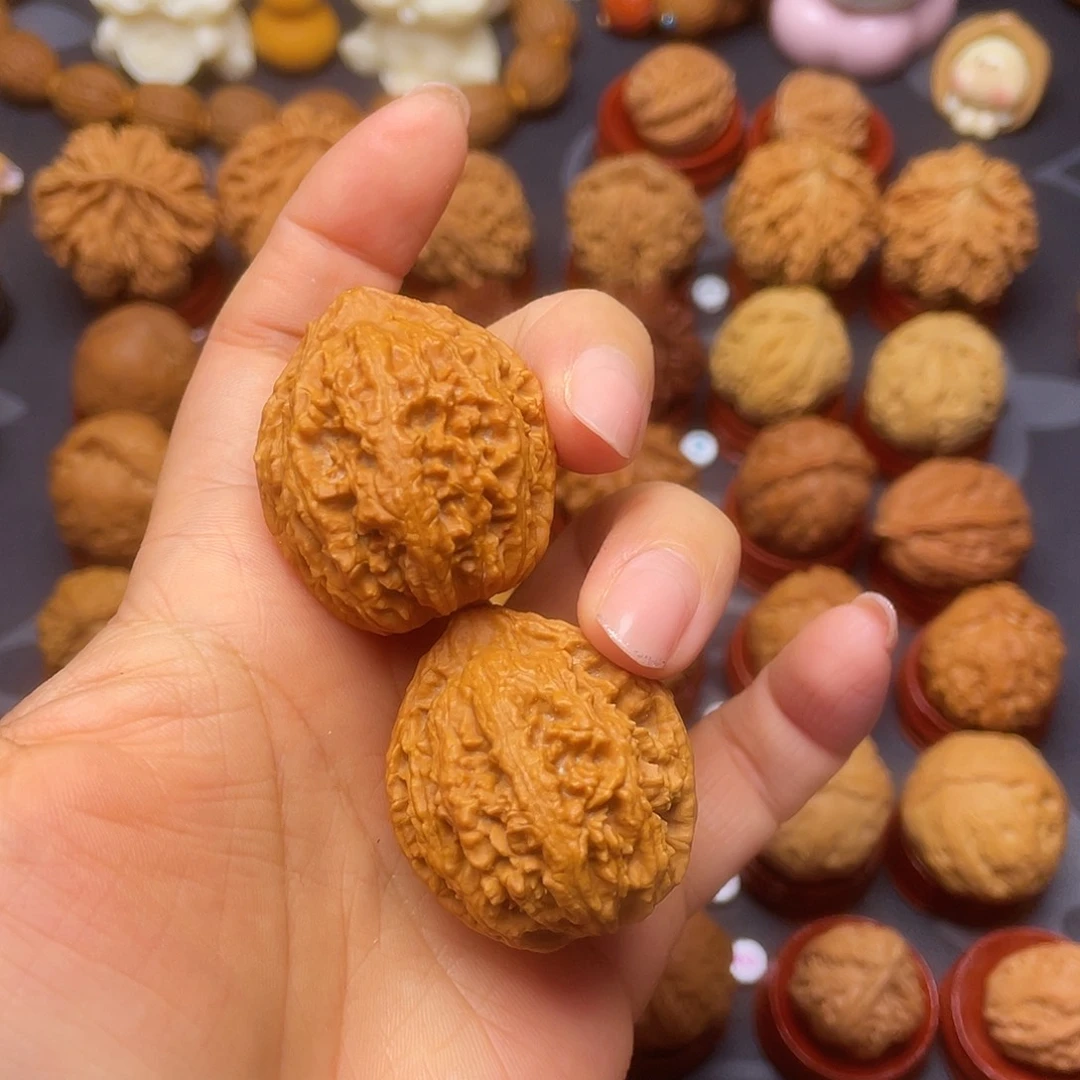 文玩核桃把件水波纹鸡心