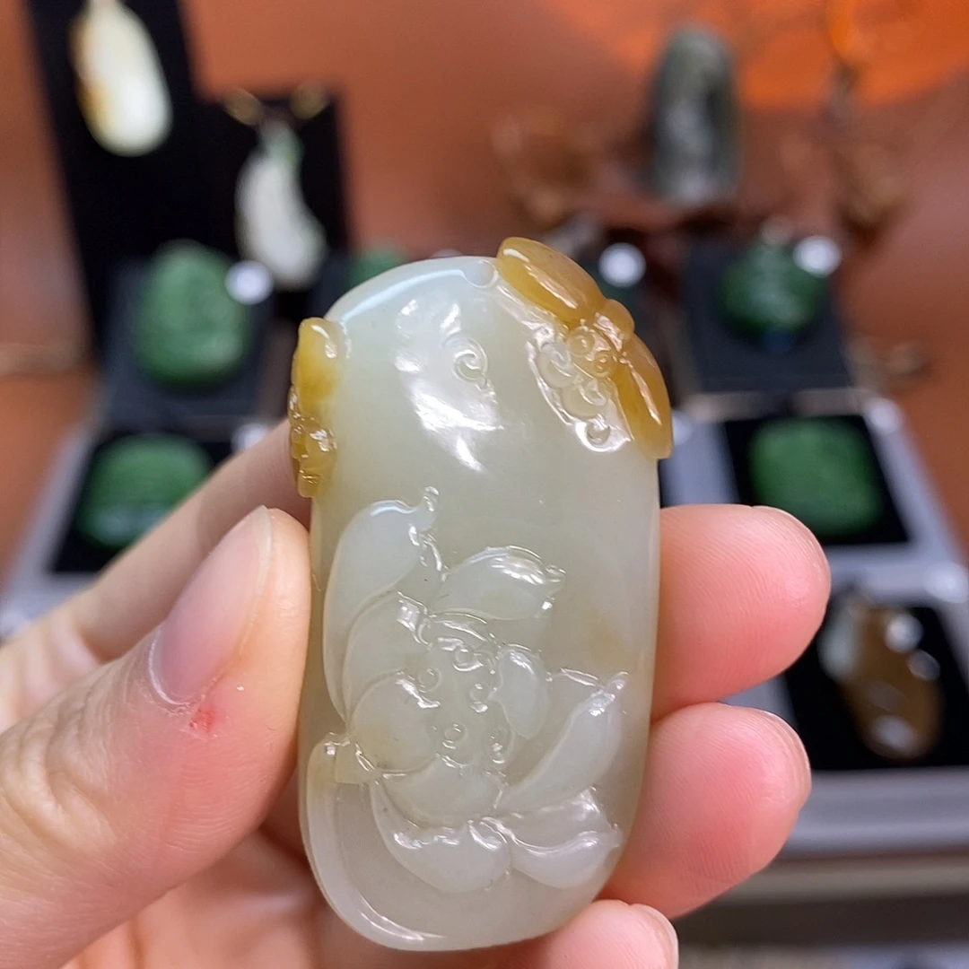 和田玉未镶嵌吊坠(不含链)