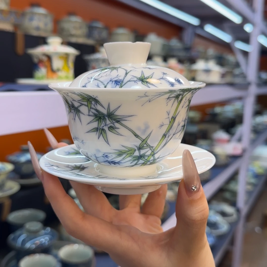 我在外面吃饭呢你在哪了我在外面