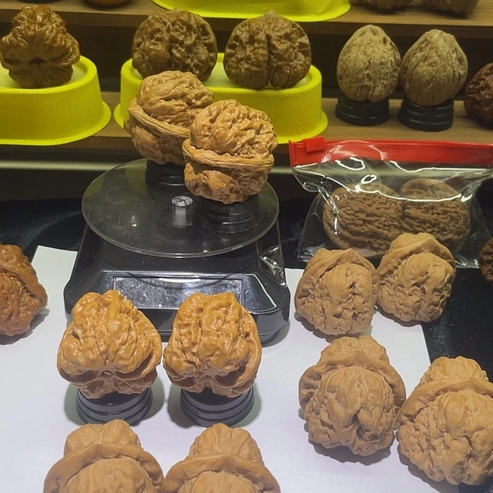 艺***家吊坠文玩核桃桂花酱