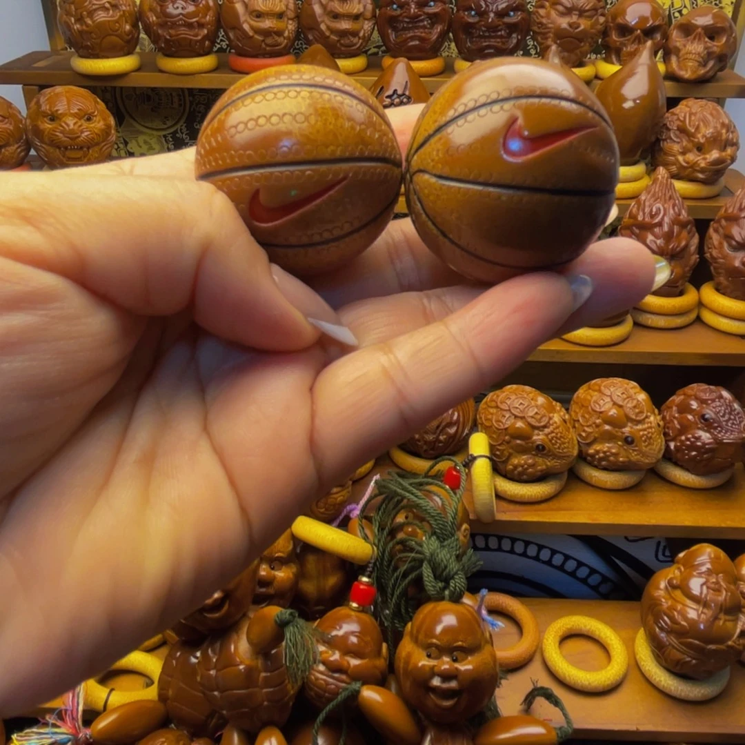 *****吊坠橄榄核篮球手球