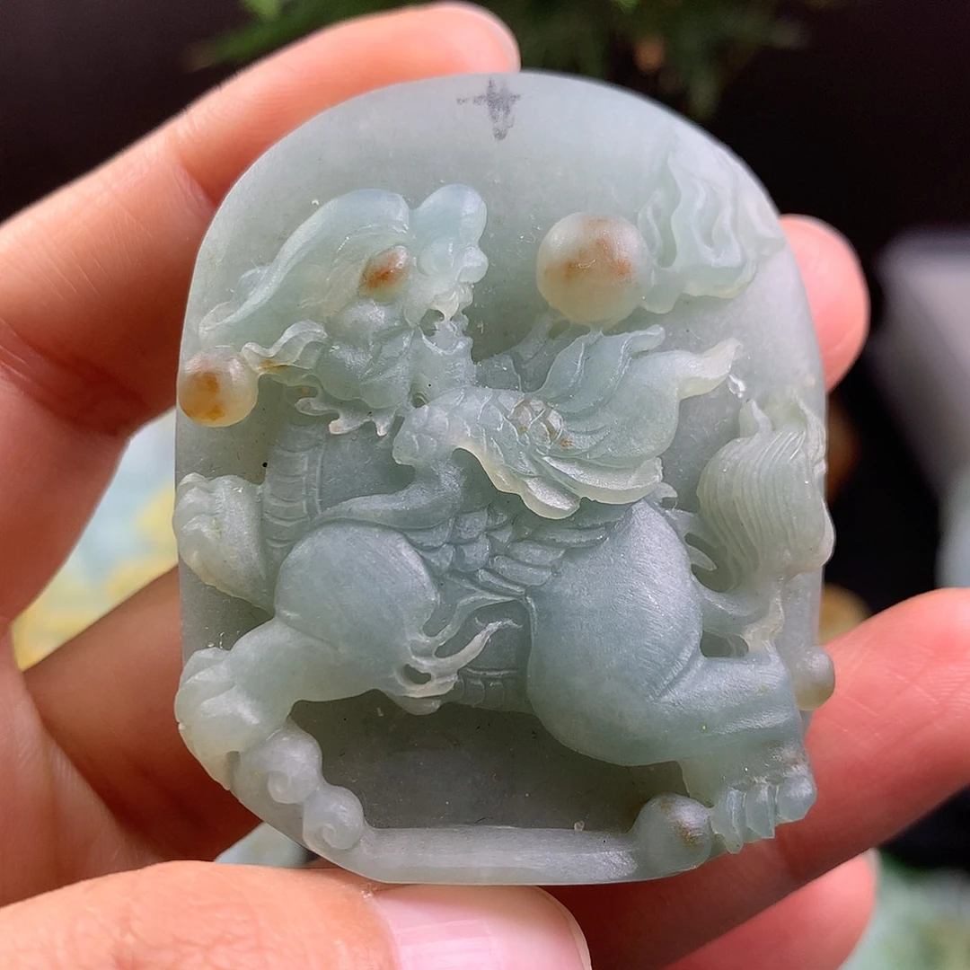 定制翡翠未镶嵌貔貅