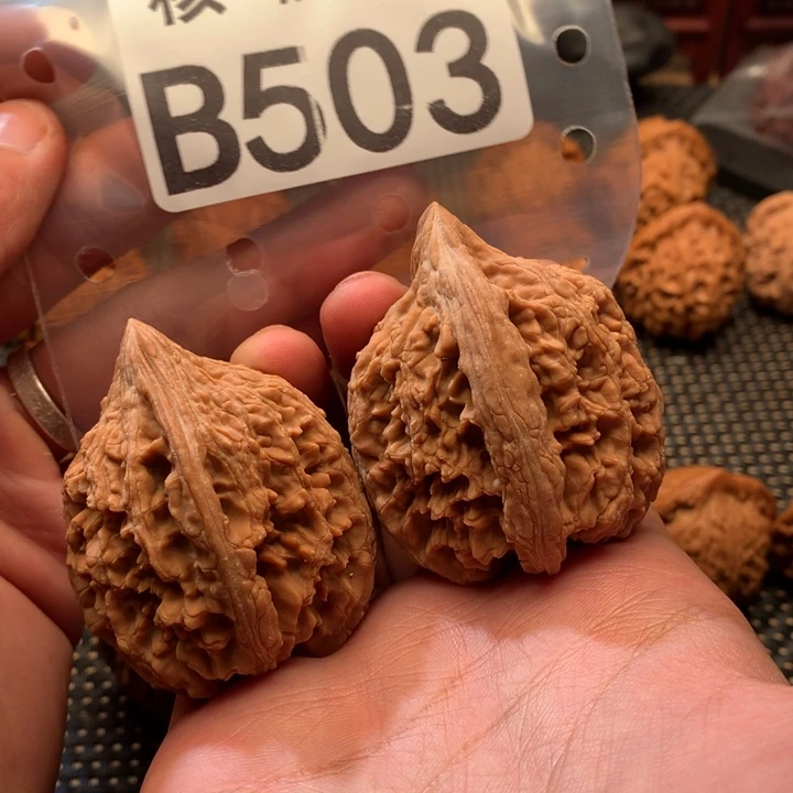 文玩核桃吊坠大沽石