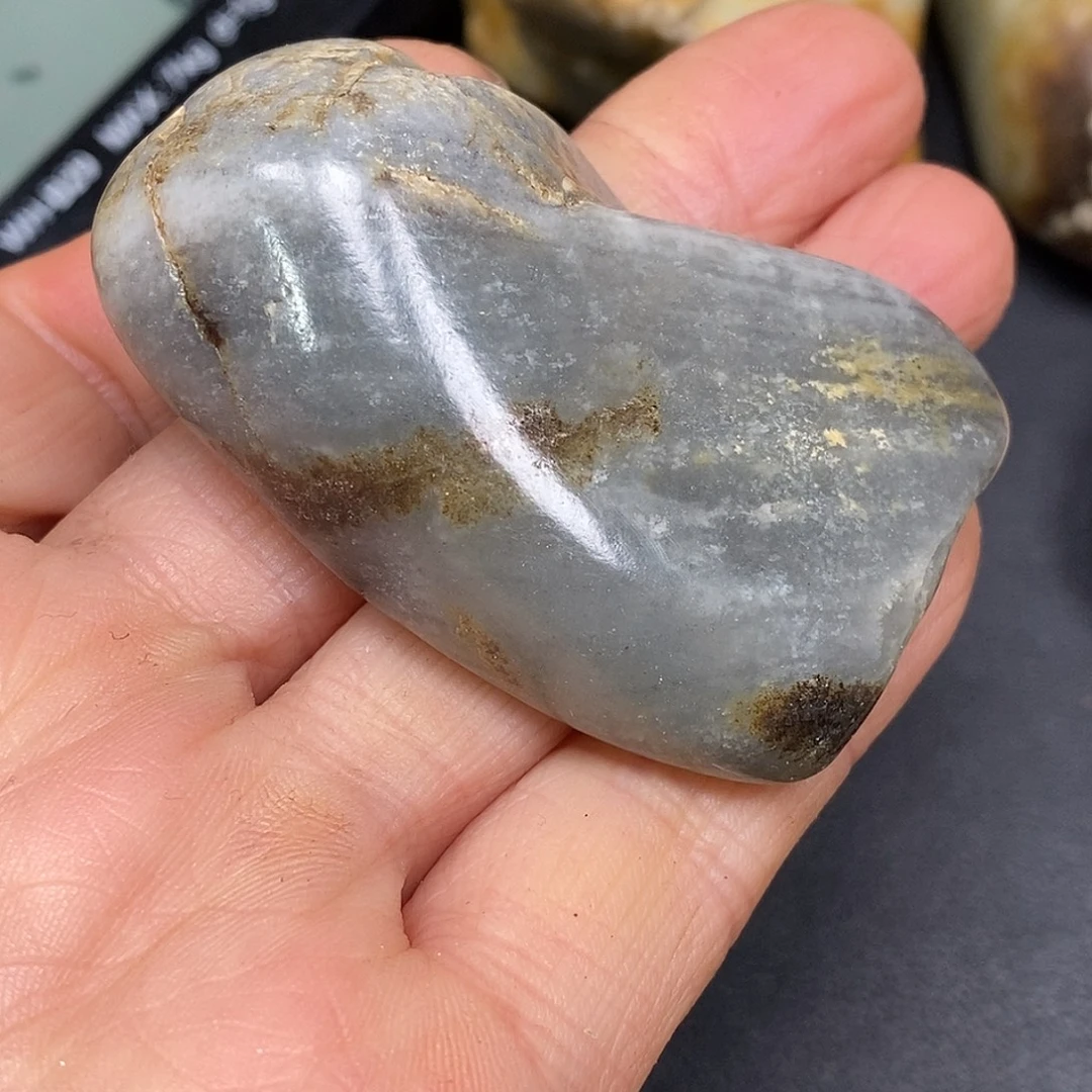 和田玉未镶嵌珠宝奇石