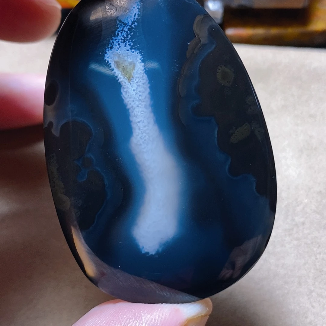 未镶嵌颈饰玛瑙/玉髓牧****文