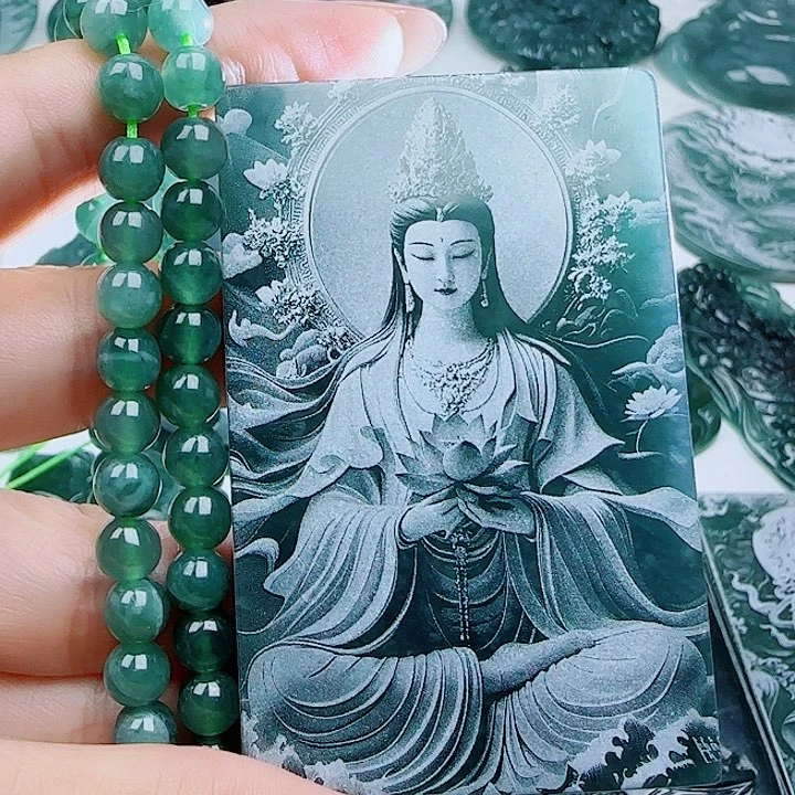 翡翠未镶嵌颈饰多样性发货天然的A货翡翠