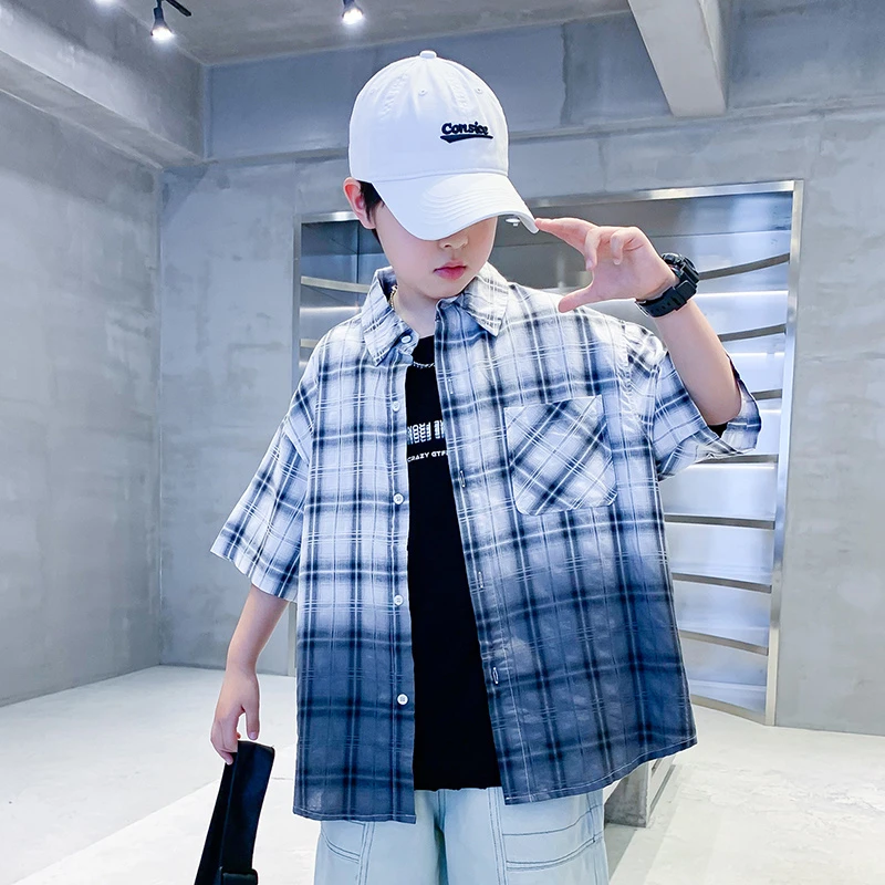 男童短袖衬衫夏季2025新款中大童格子男孩渐变儿童休闲薄款衬衣潮