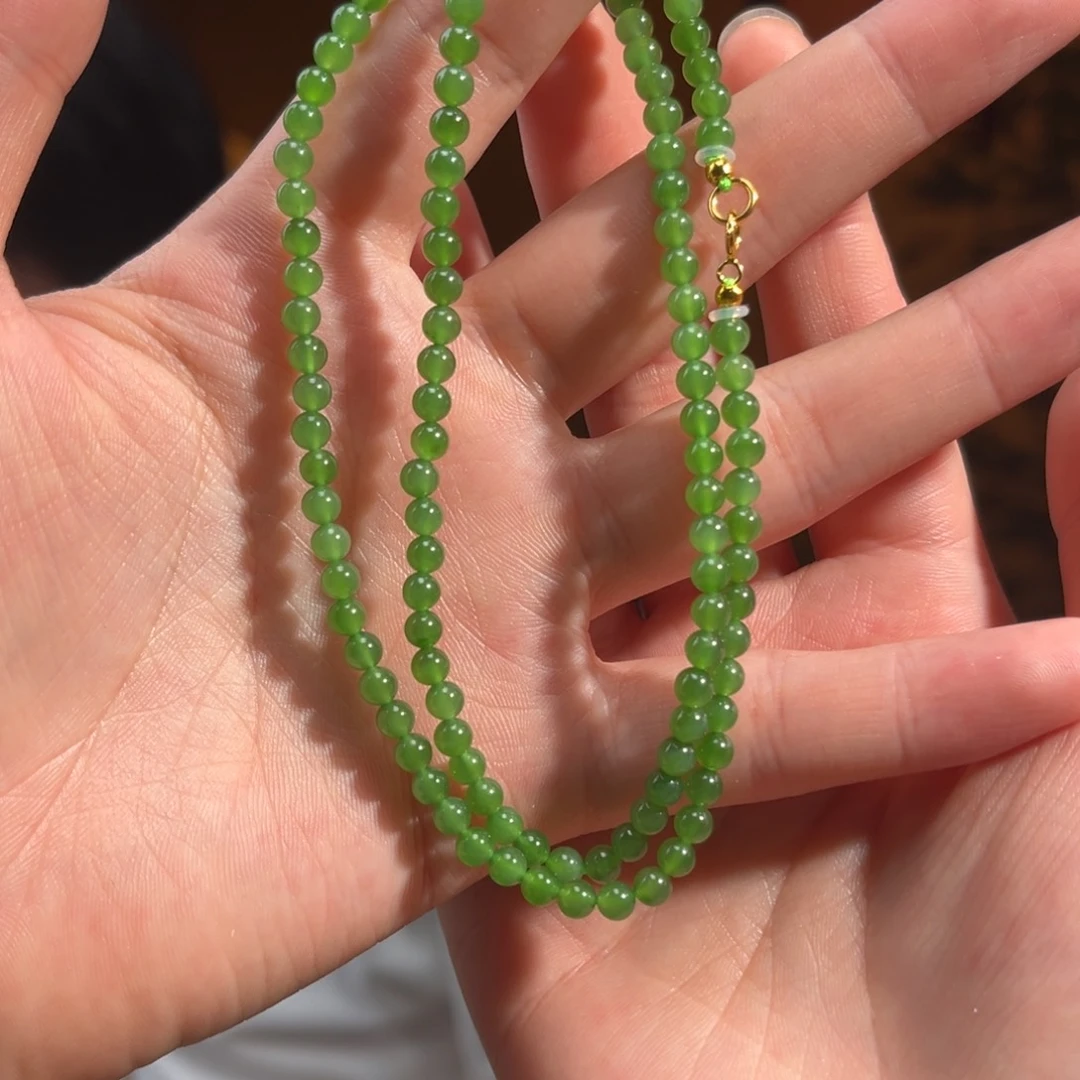 和田玉银S925镶嵌颈饰碧玉辣绿4mm490