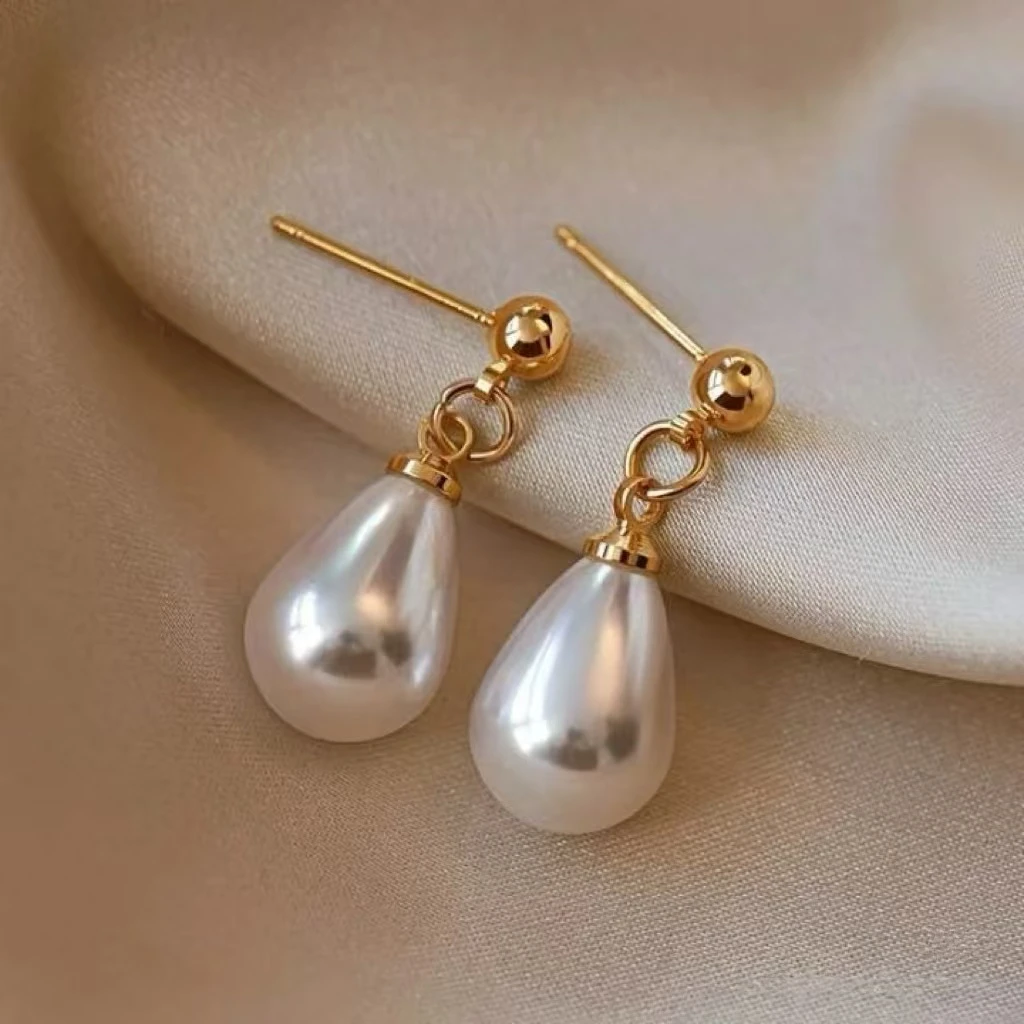 铜合金仿珍珠耳饰 小水滴型风在吹耳坠灵动款耳环 F2-022