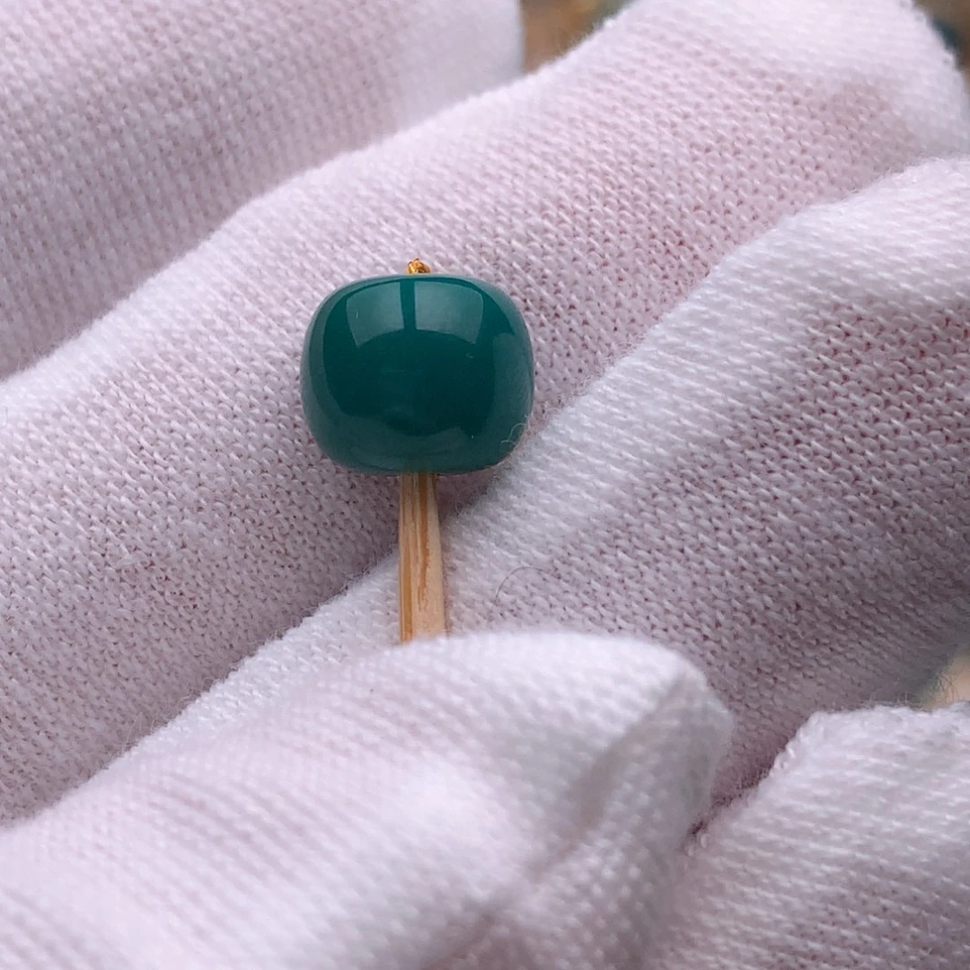 绿松石未镶嵌珠宝奇石8.4mm