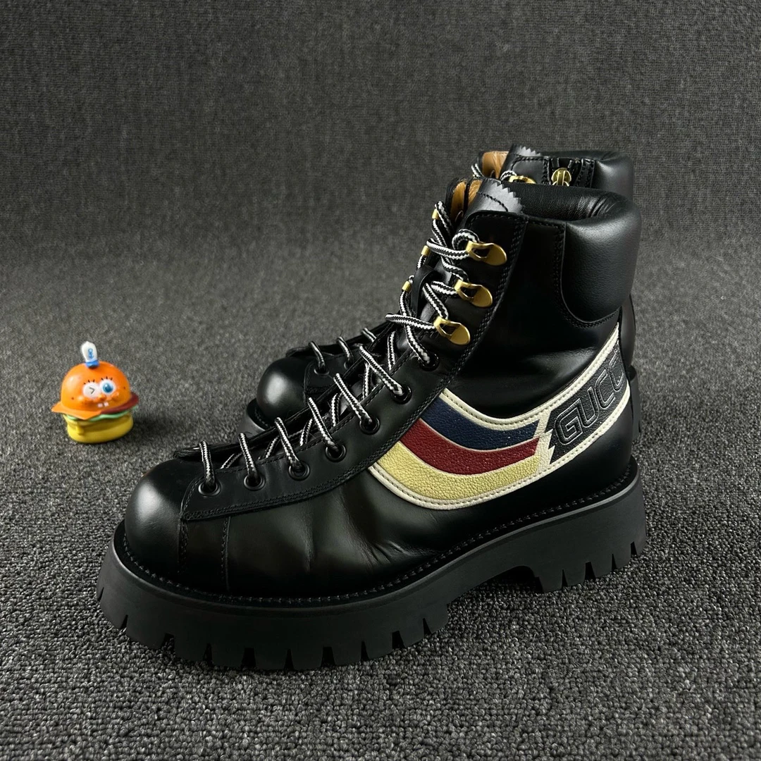 95新 GUCCI/古驰 高帮厚底马丁靴39.5码 高帮设计 HB4252