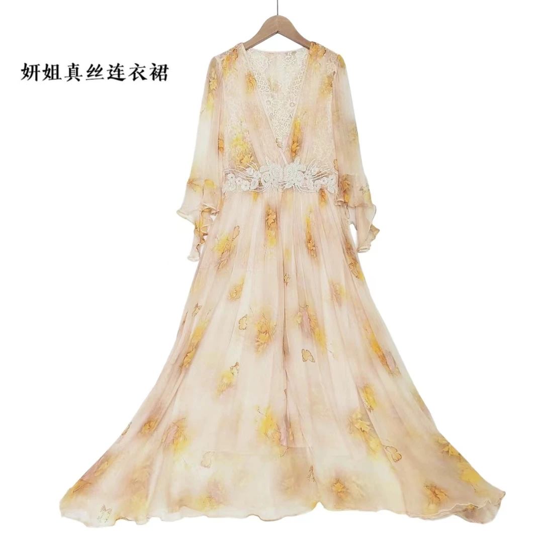 2025设计师法式气场全开收腰大摆桑蚕丝连衣裙轻奢杏黄色 24016