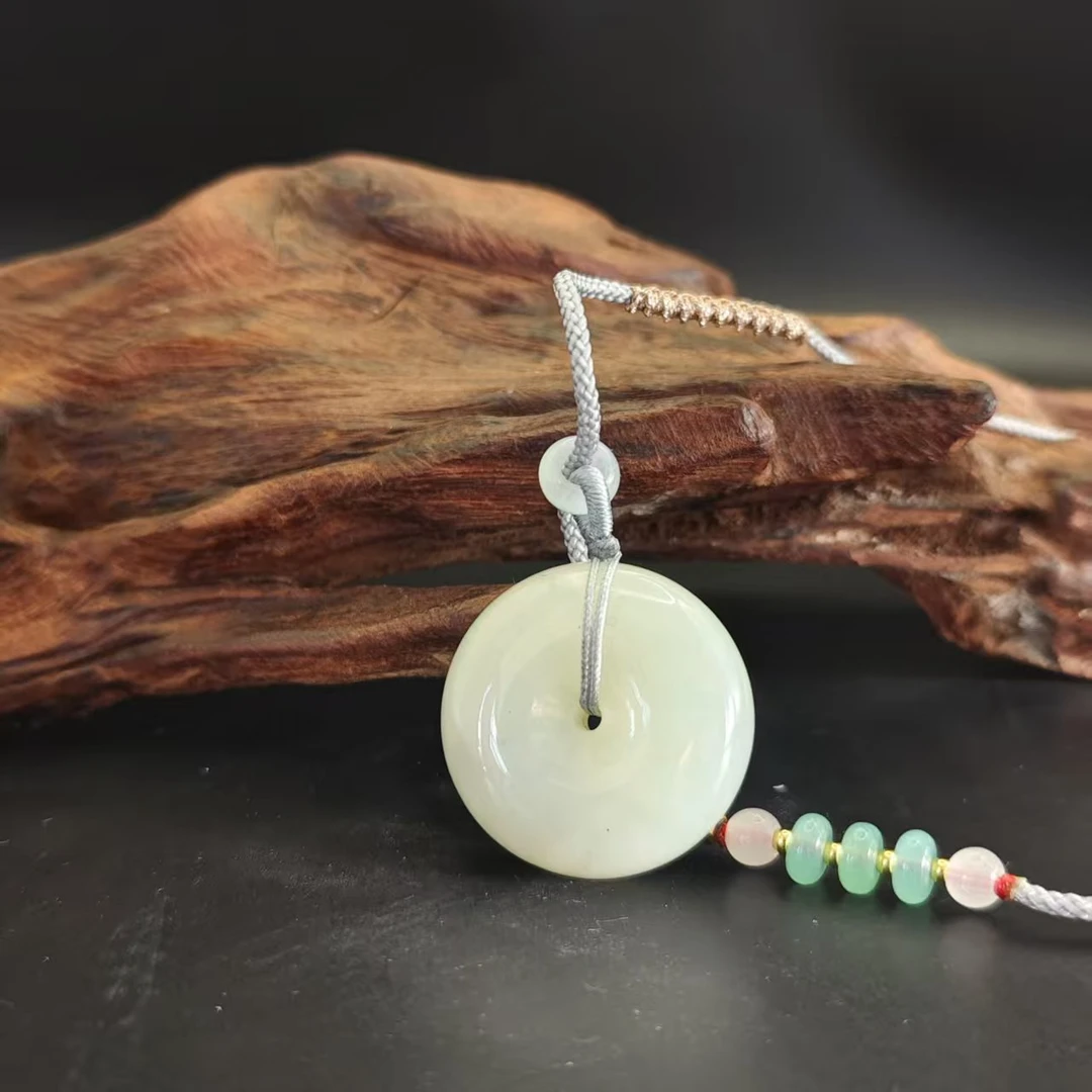 Q和田玉且末白平安扣吊坠0311