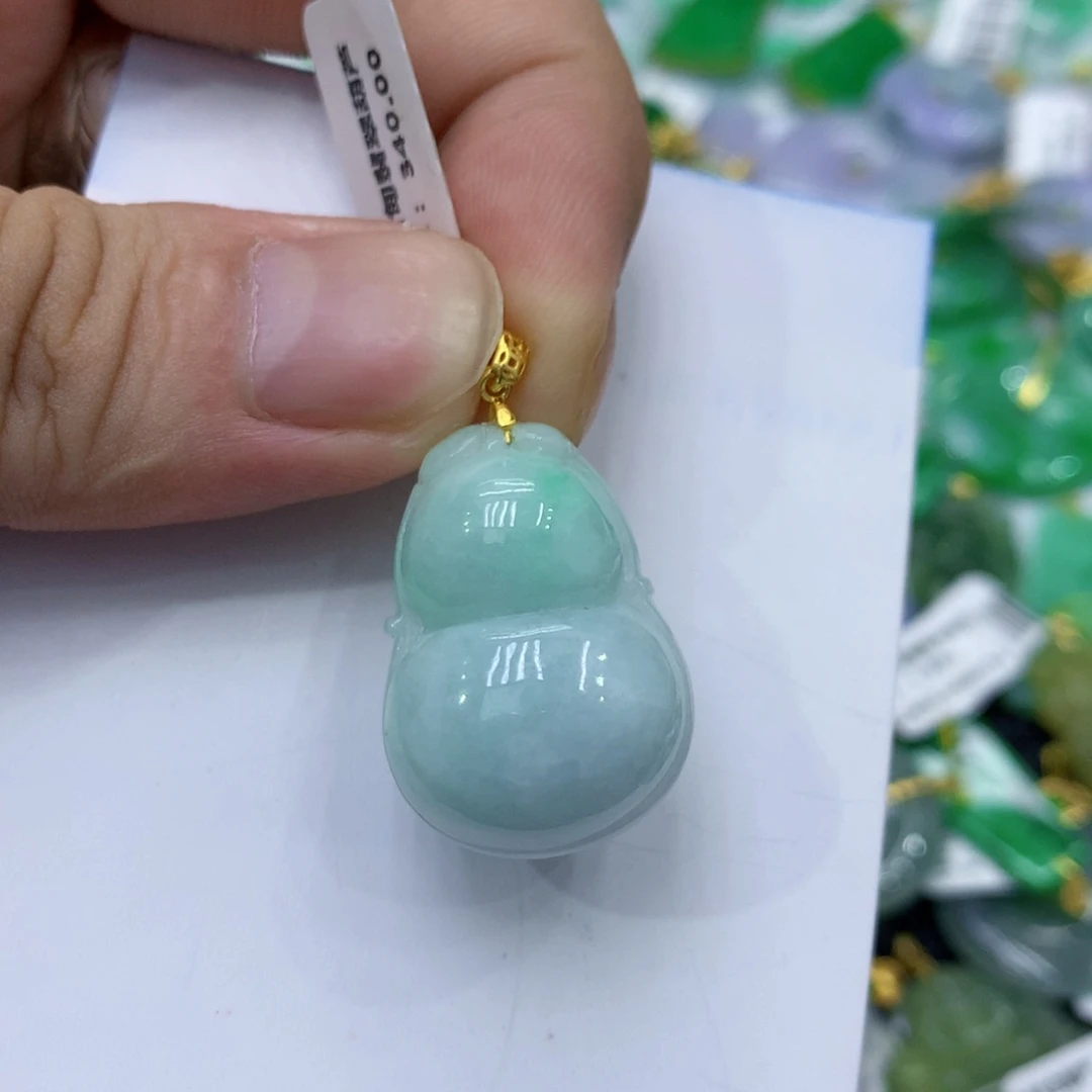 颈饰未镶嵌翡翠葫芦