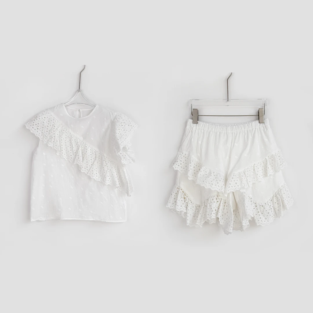 Q不对称飞袖镂空上衣双层蕾丝短裤套装 XIAOP-TZ214