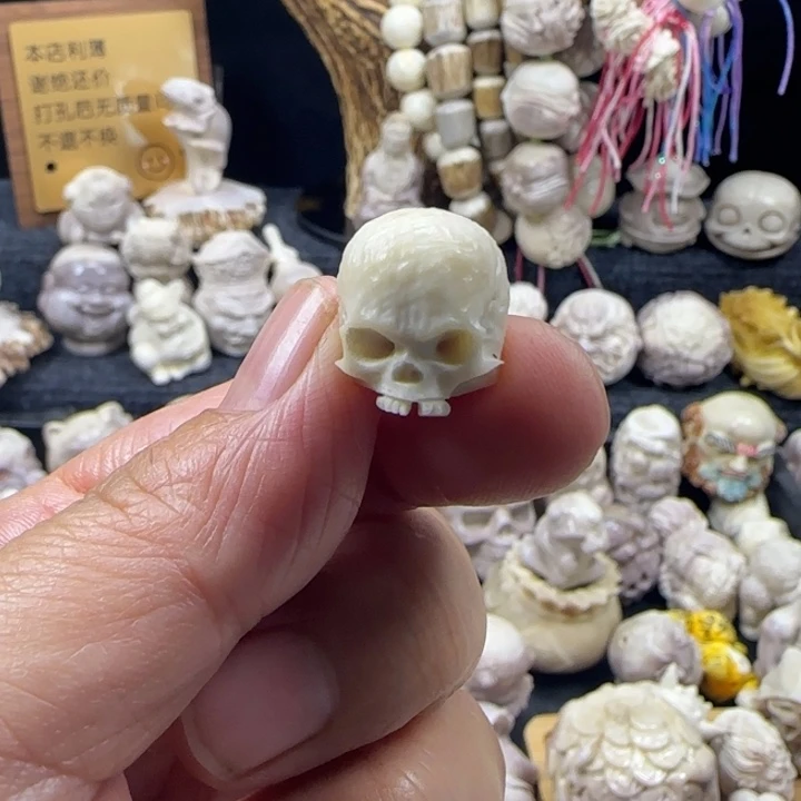 非金属配饰鹿角雕刻骷髅