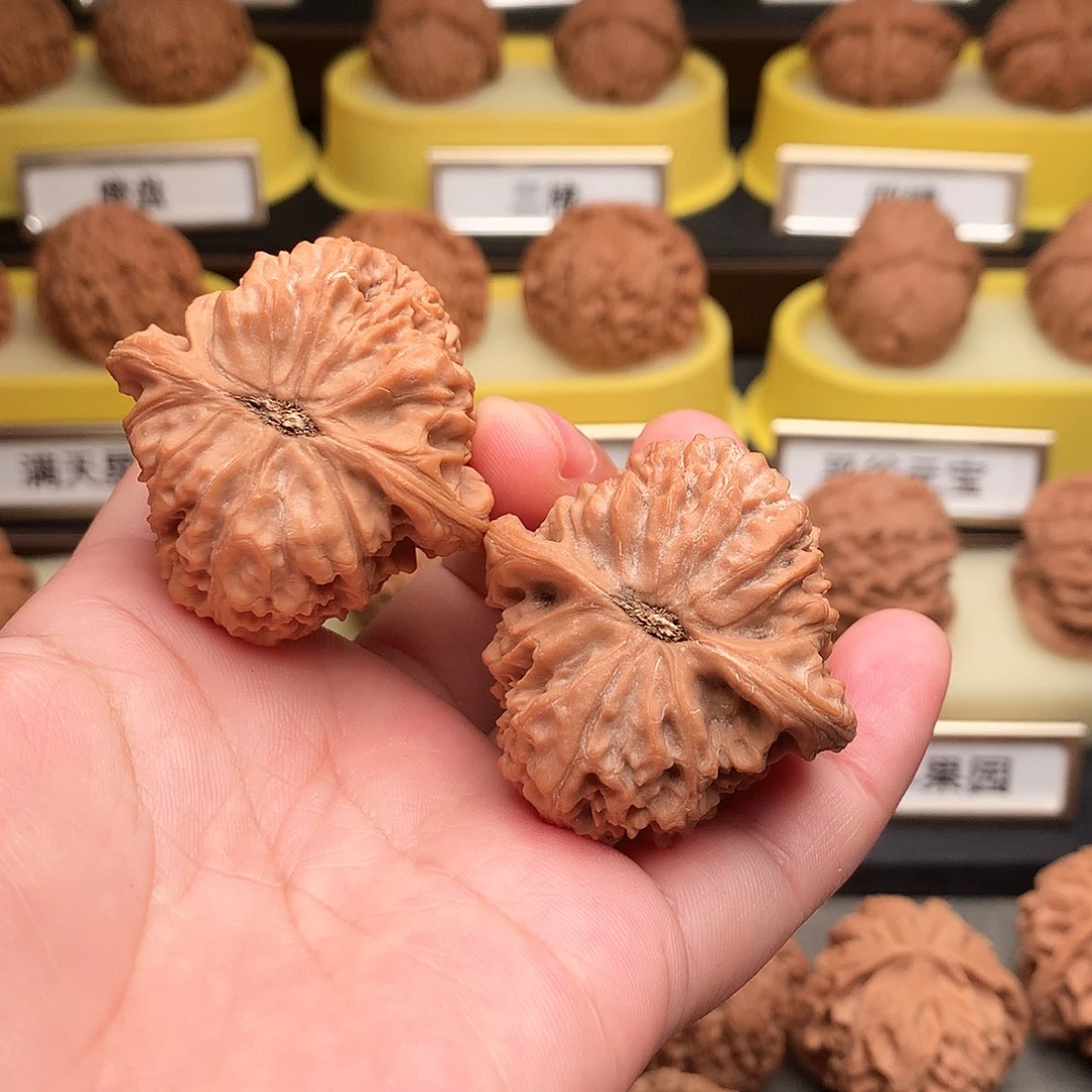 吊坠文玩核桃109号南疆石40