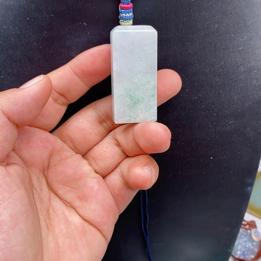 翡翠未镶嵌吊坠(不含链)福利