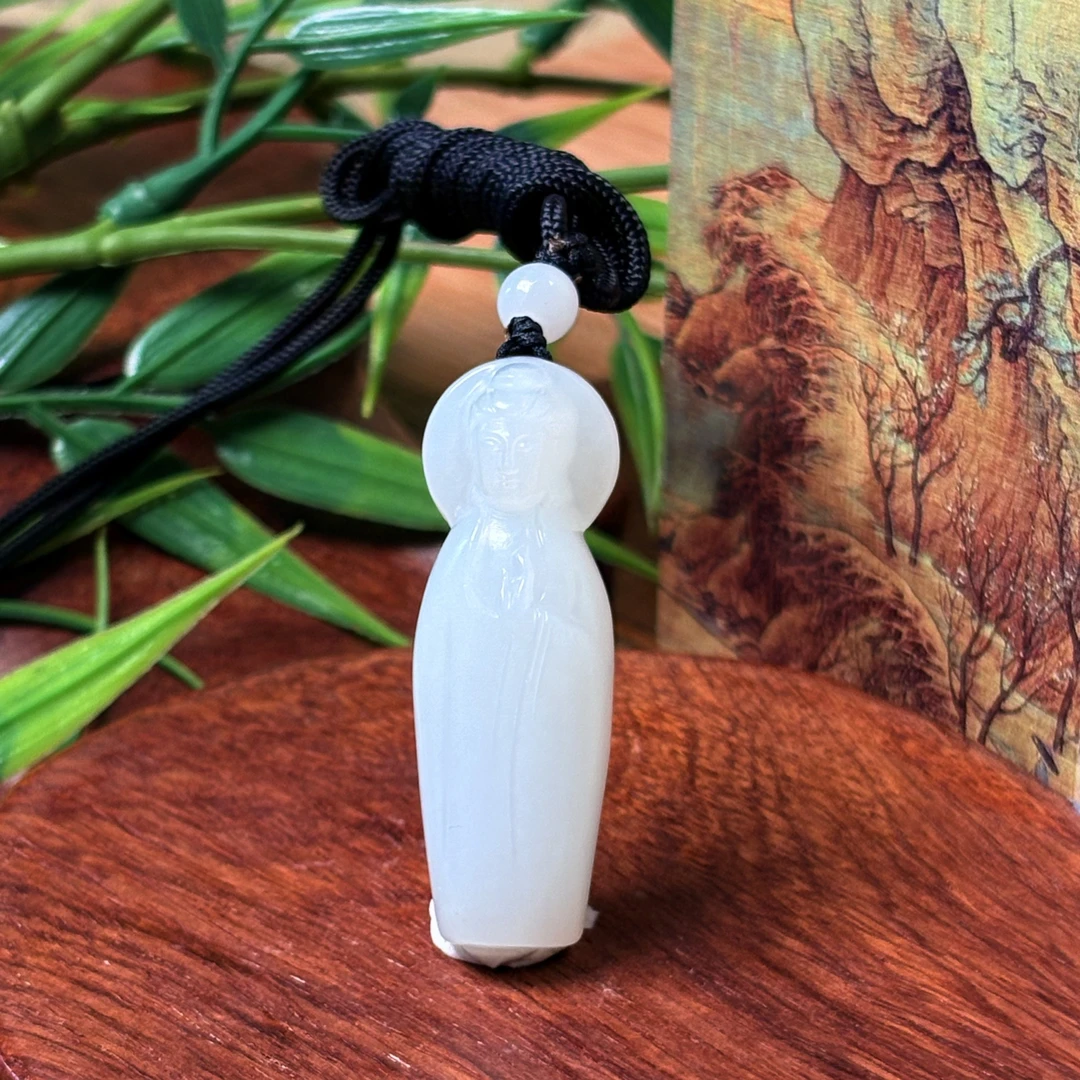 710009#新疆和田玉随型立体素衣观音吊坠   随型精雕大气时尚
