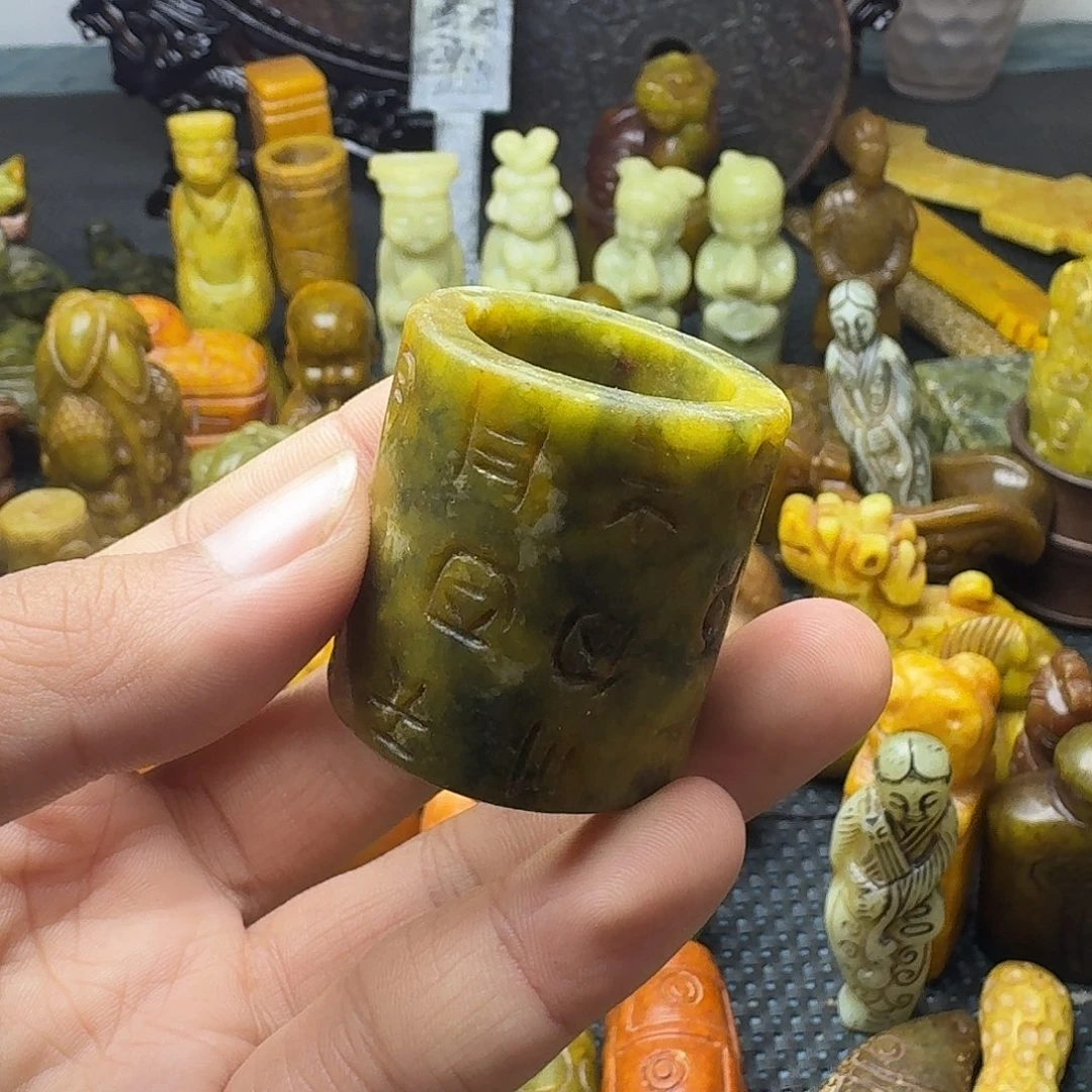 白玉菩提吊坠。。。