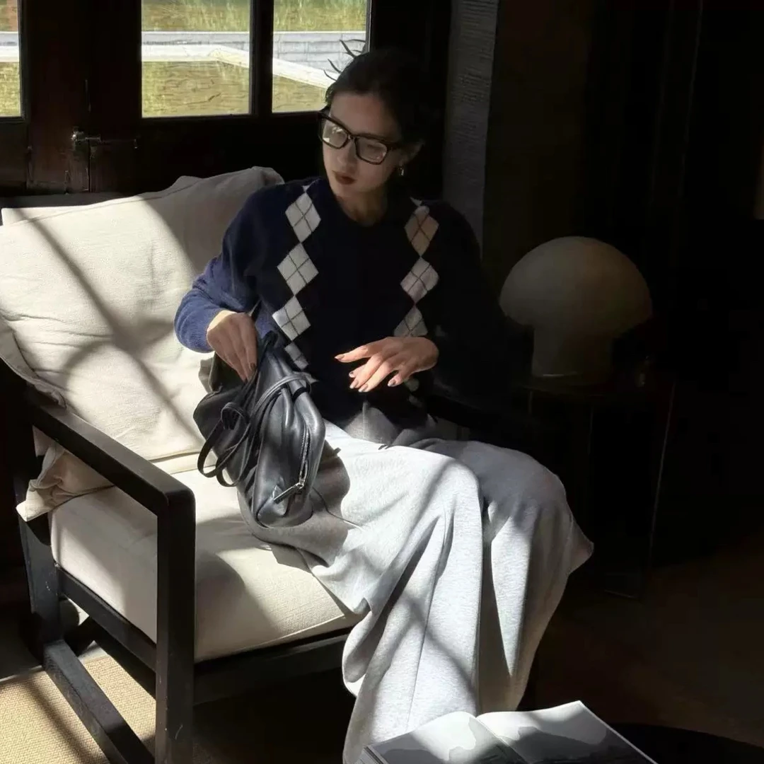 4495韩女穿搭范本 复古学院风菱格纹针织开衫女早秋季亮片上衣