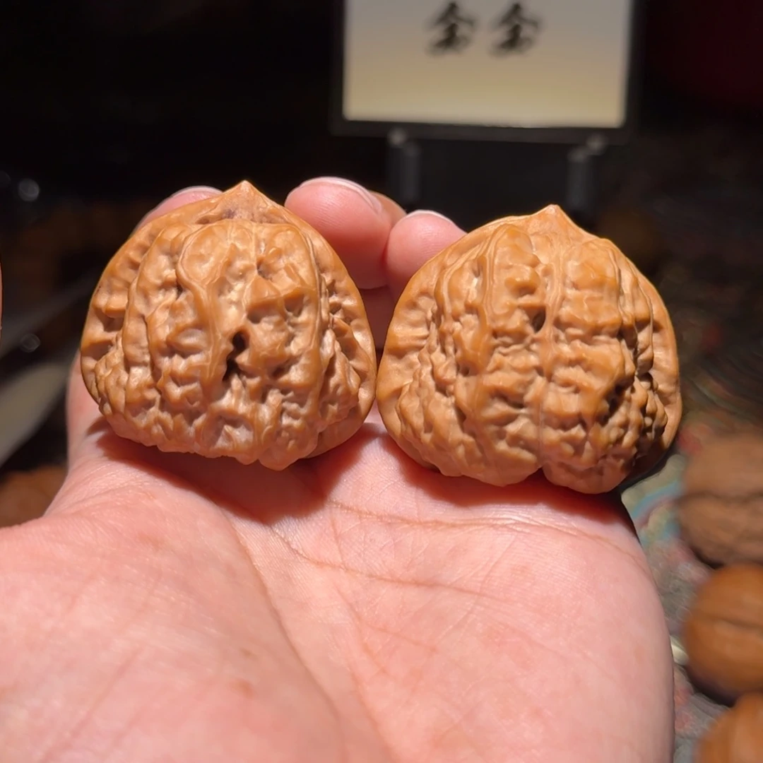 把件核桃1126三角蛙，尺寸43 43 39