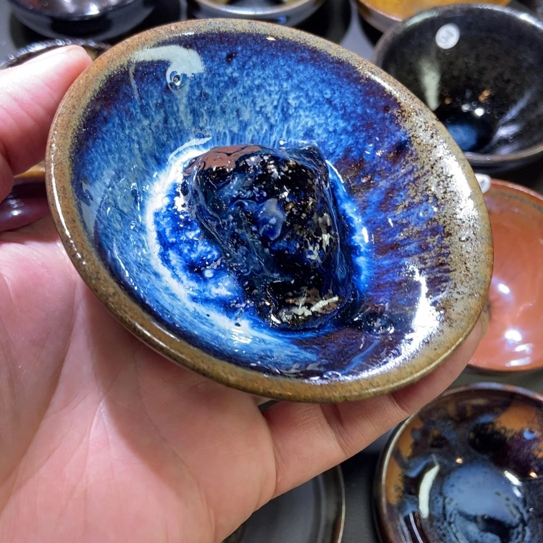 茶盏84 落灰烧小微瑕盏