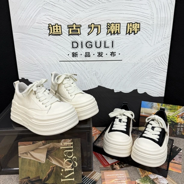 【迪古力】2026春新款欧洲站厚底增高女百搭休闲运动鞋面包单鞋阳