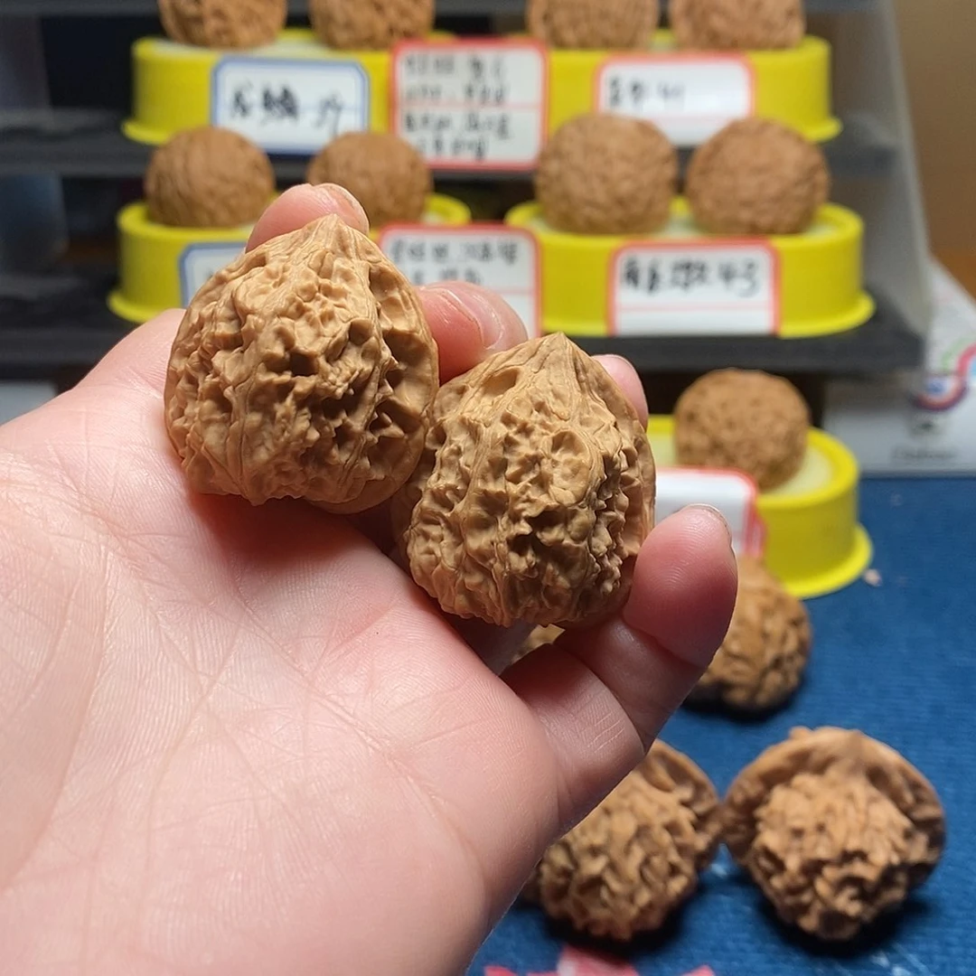 文玩核桃吊坠秦岭马蹄