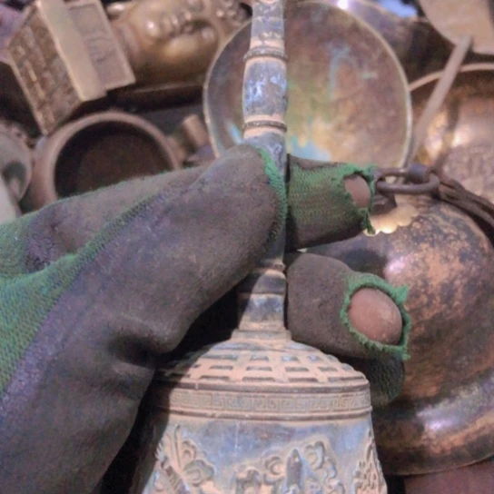 王***伟闪电购铜摆件工艺品