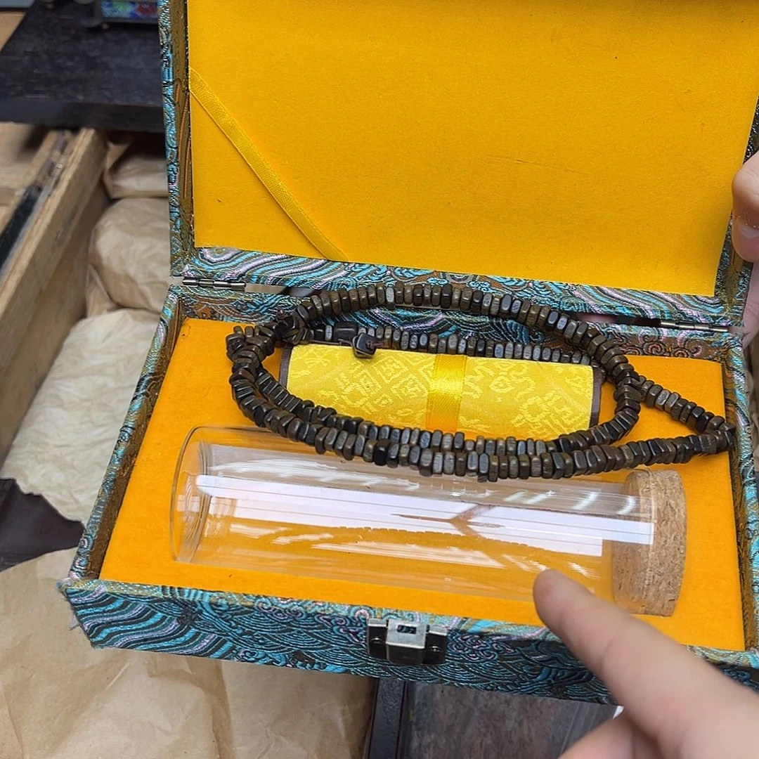 大叶紫檀（黑酸枝木类）