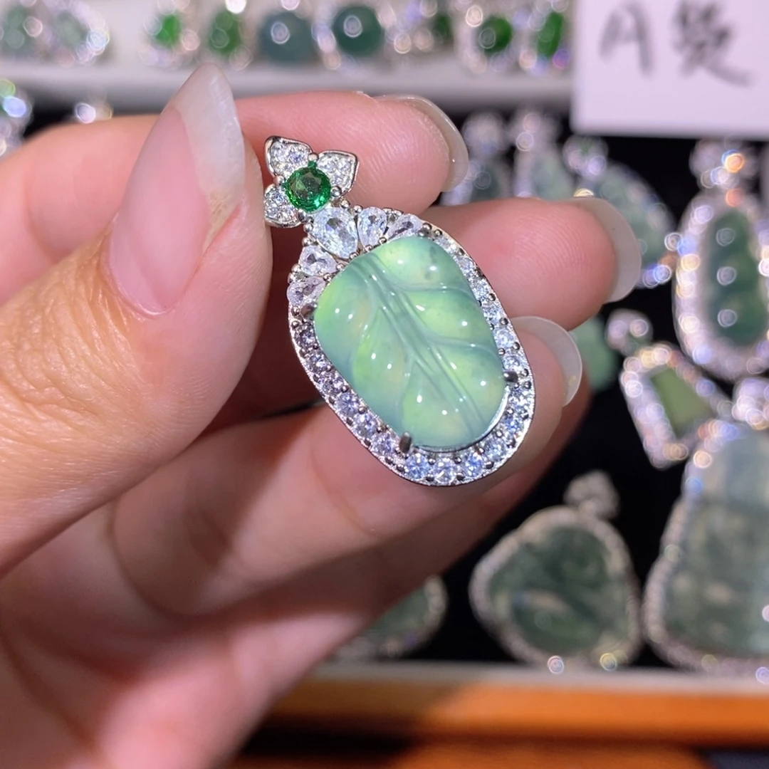 翡翠未镶嵌颈饰天然