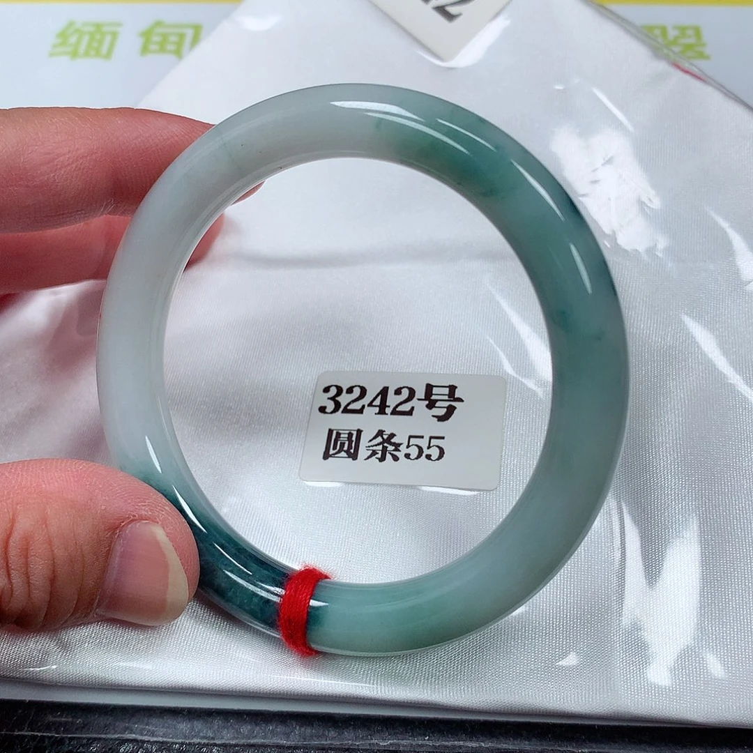 【闪购商品】翡翠手镯未镶嵌3242号