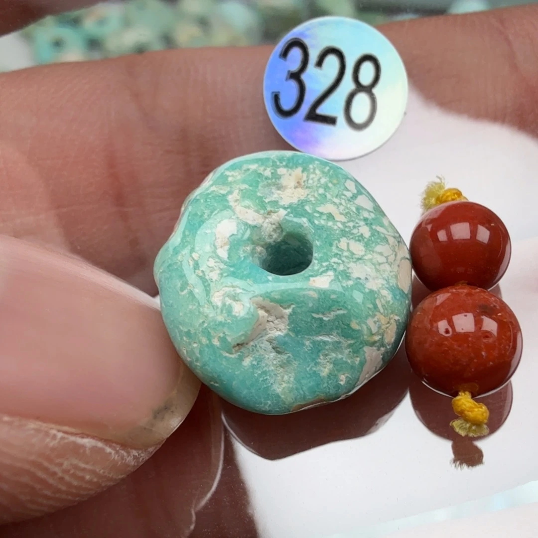 南红玛瑙未镶嵌珠宝奇石