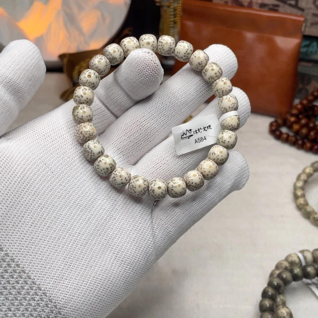 星月菩提手串9x8骨瓷白月留白针尖星a584