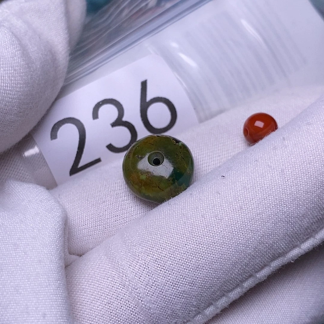 南红玛瑙未镶嵌珠宝奇石