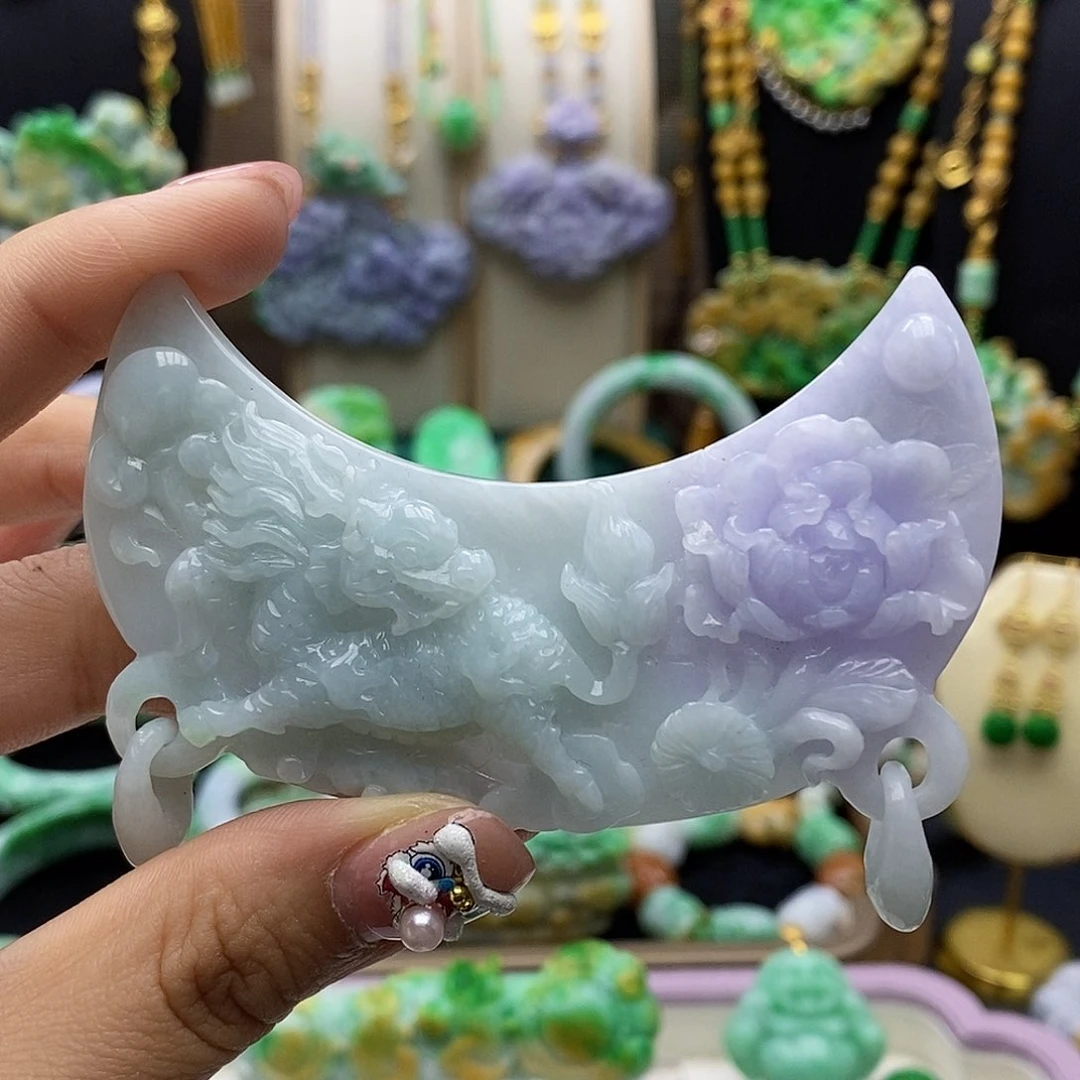 翡翠颈饰未镶嵌天然