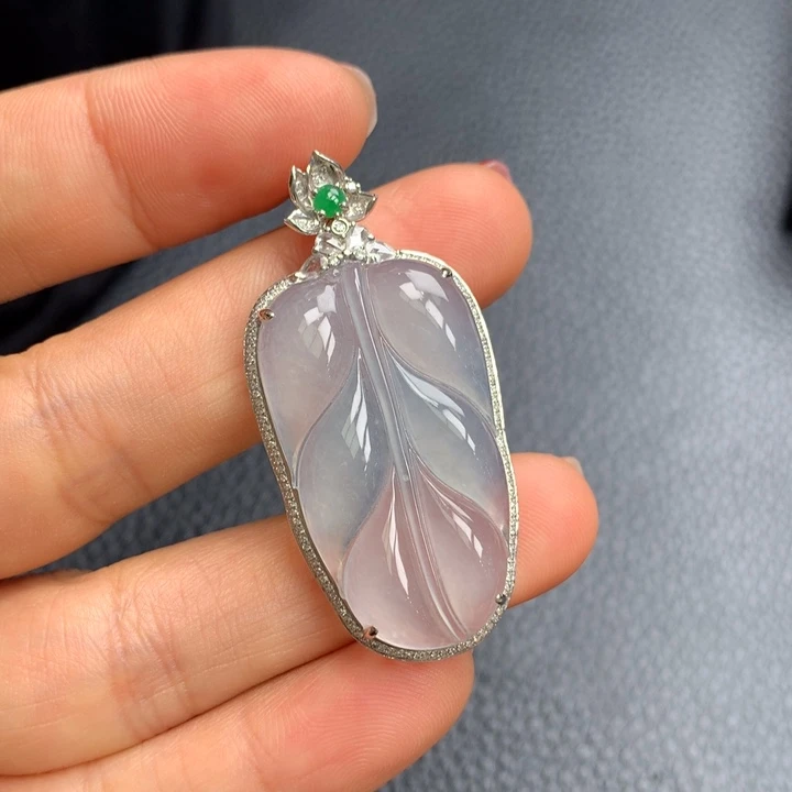 翡翠吊坠(不含链)18K金镶嵌